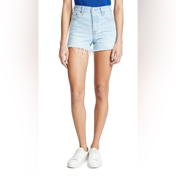 Levi’s Light Wash Wedgie High Waist Denim Shorts - Picture 6 of 11